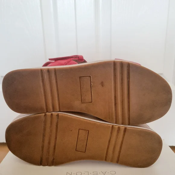SOLD. Caslon Red Sandals - Picture 6 of 6